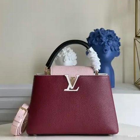 2110YA0124 Bags LV 0822